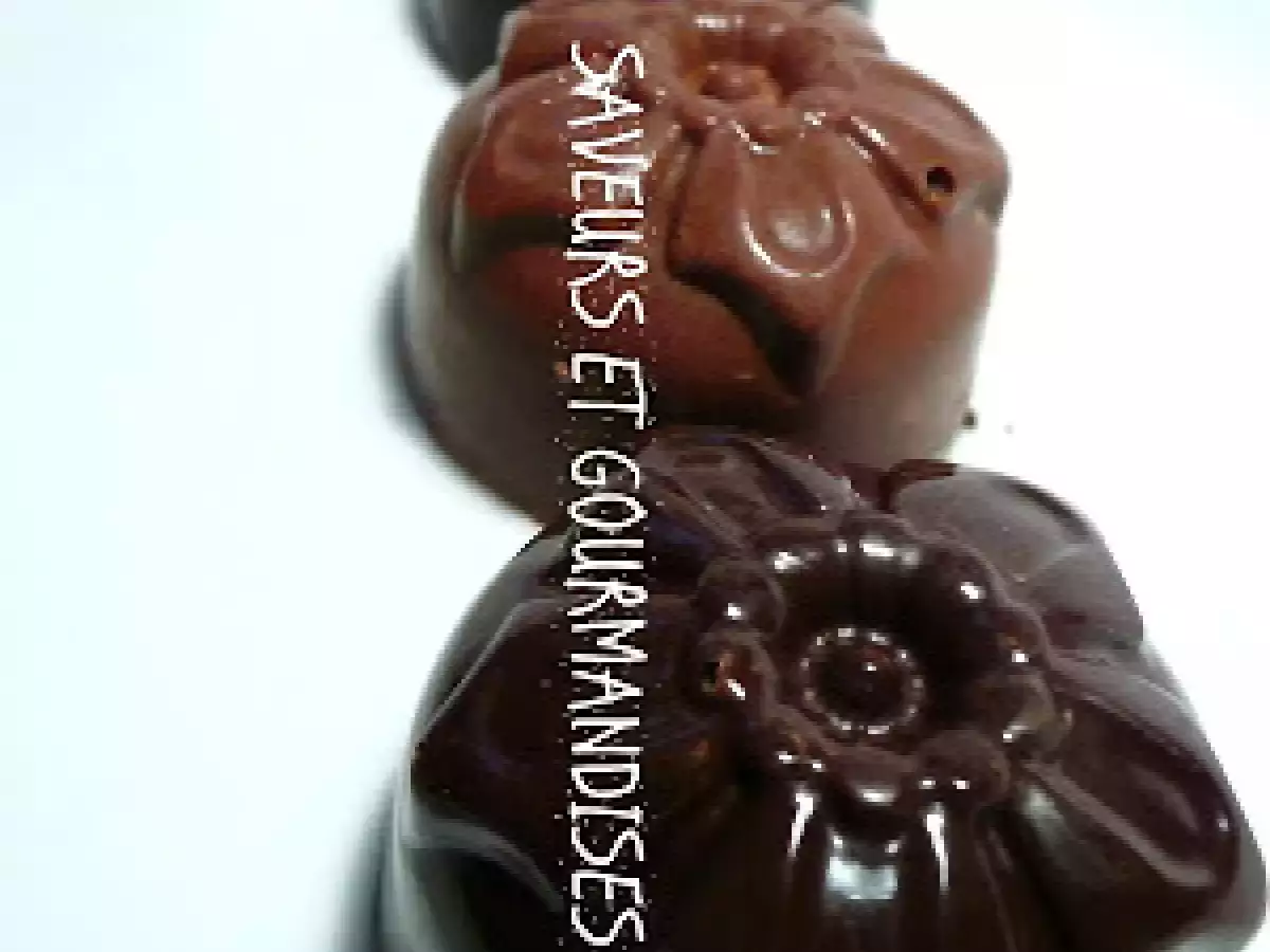 BOUCHEES DE CHOCOLAT AUX NOIX DE CAJOU ET CARAMEL. - photo 3