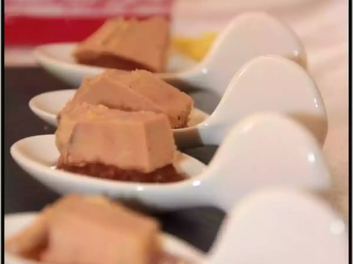 Bouchées de foie gras au confit de figues en amuses-bouche - photo 2