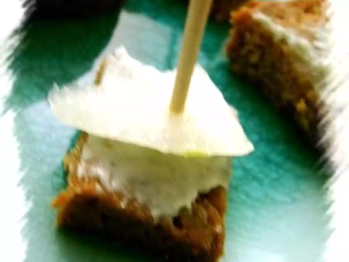 Bouchées de pain d'épices roquefort et poire