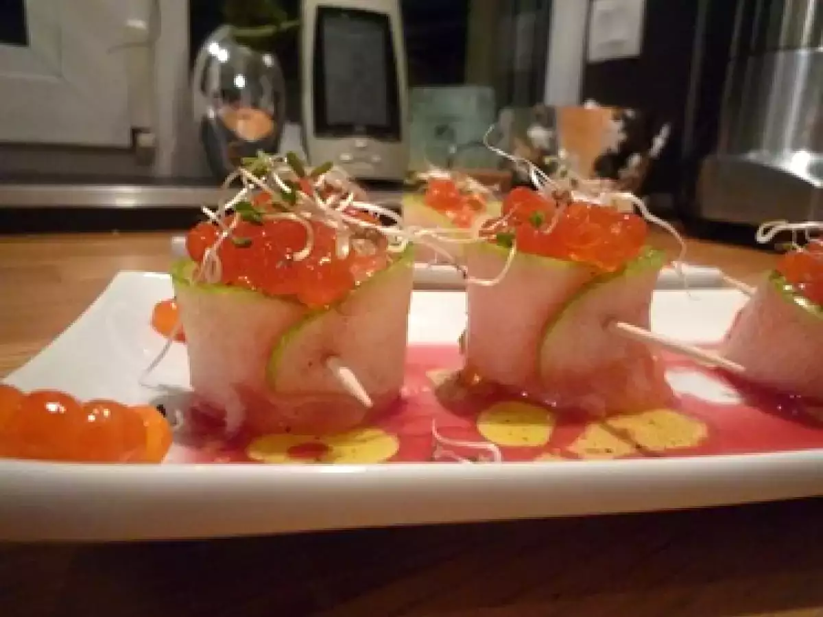 BOUCHEES DE SAUMON, POMMES ET GRAINES GERMEES