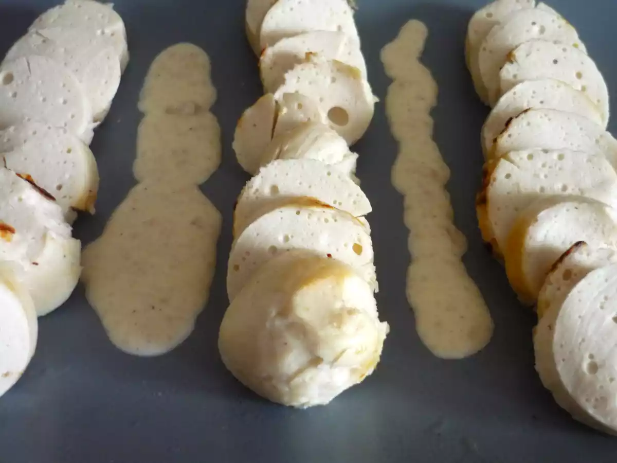 Boudin blanc sauce foie gras. - photo 2