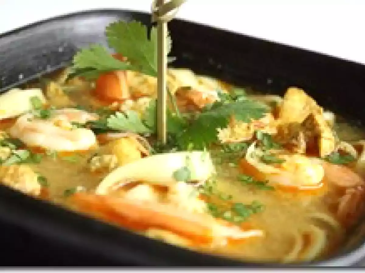 Bouillon de Poulet et Gambas aux Epices