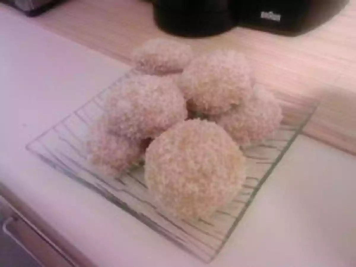 Boule de coco et lunettes à la confiture