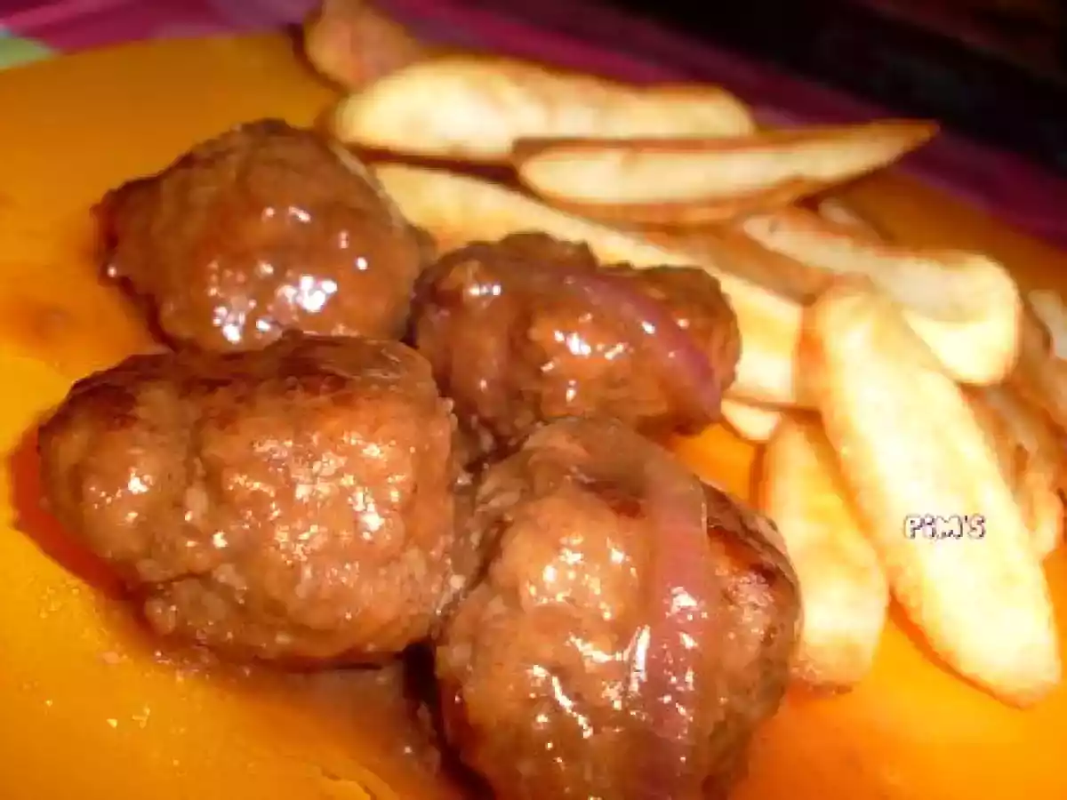 Boulettes de boeuf à la liégeoise - BELGIQUE