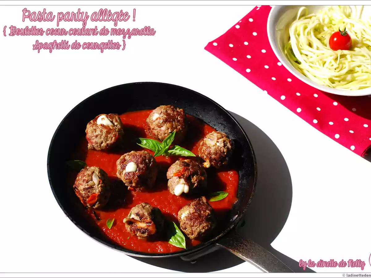 Boulettes de boeuf coeur mozzarella et spaghettis de courgette