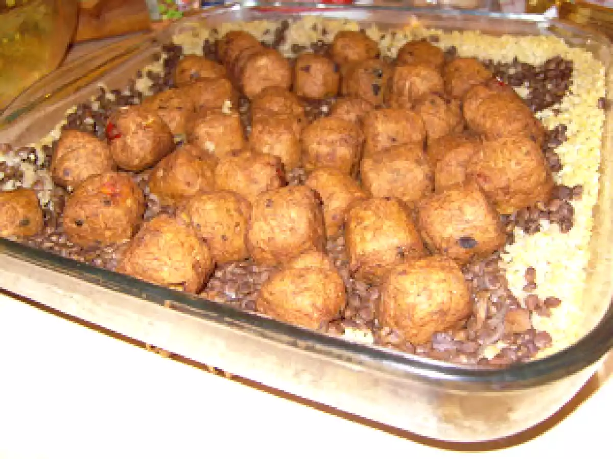 Boulettes de Poulet à la Provençal sur Lentilles et Boulgour