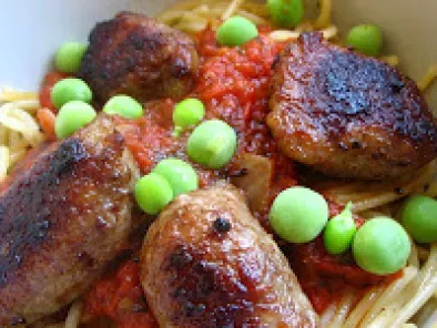 Boulettes de viande, sauce tomate basilic et spaghetti