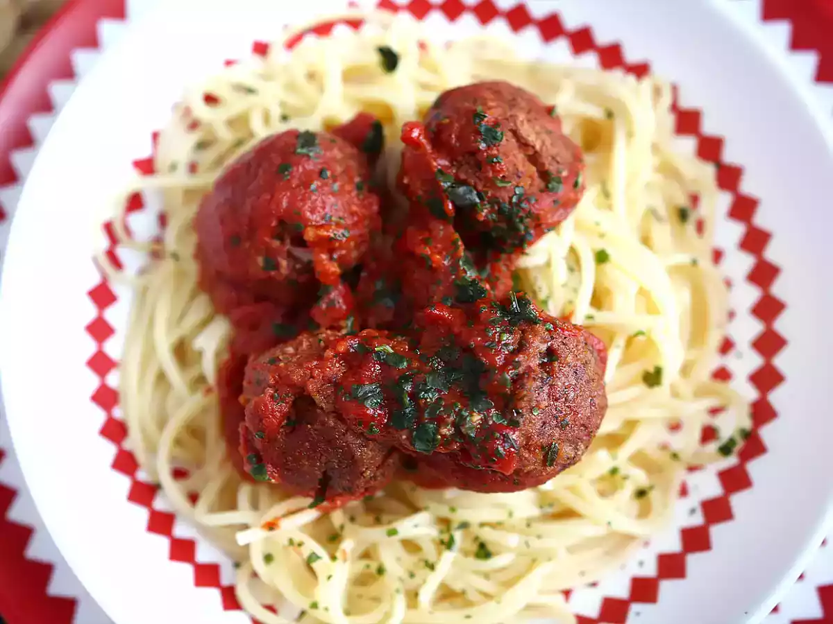 Boulettes végétariennes de seitan à la sauce tomate - photo 4