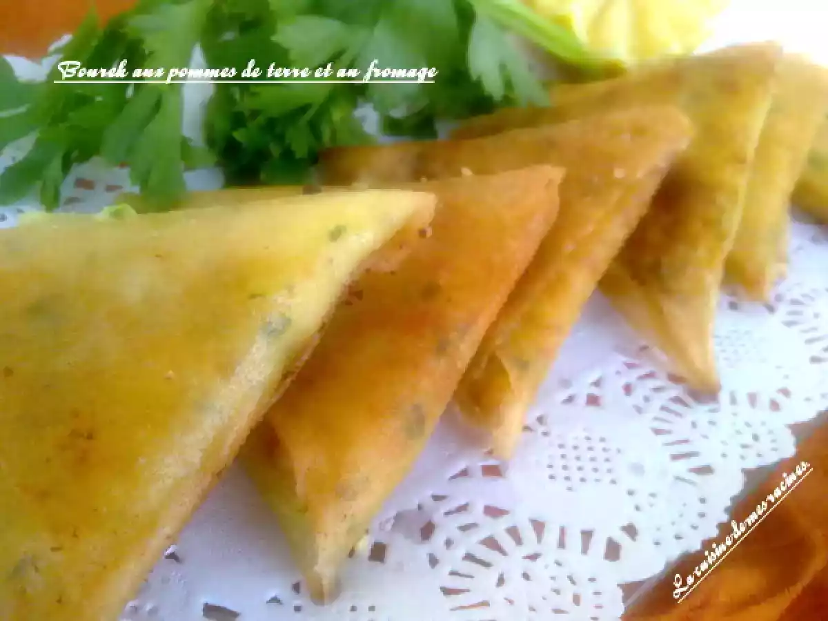 Bourek aux pommes de terre et au fromage.