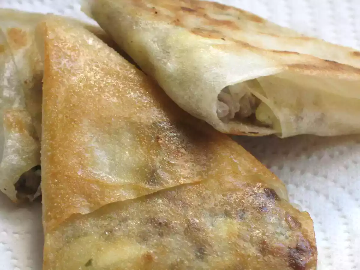 Bricks à la viande boeuf cuisinée