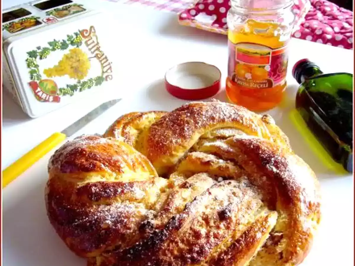 Brioche amande abricot