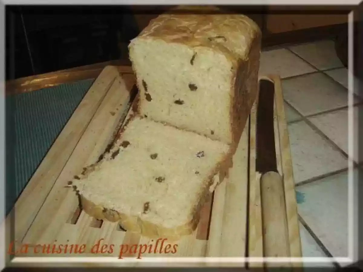 Brioche au jus d'orange frais et raisin secs