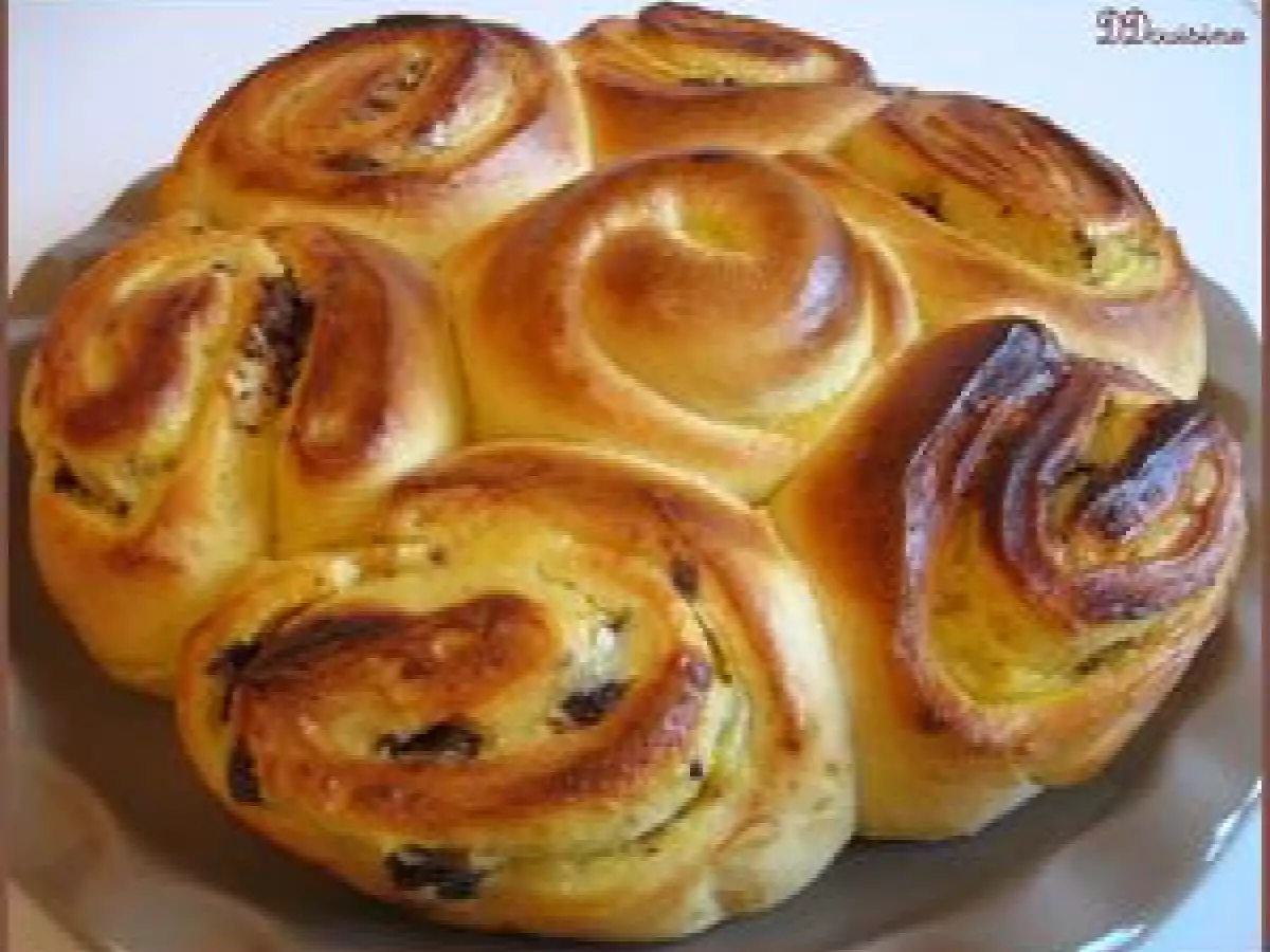 Brioche crème pâtissière vanille et pépites de chocolat paliné - photo 2