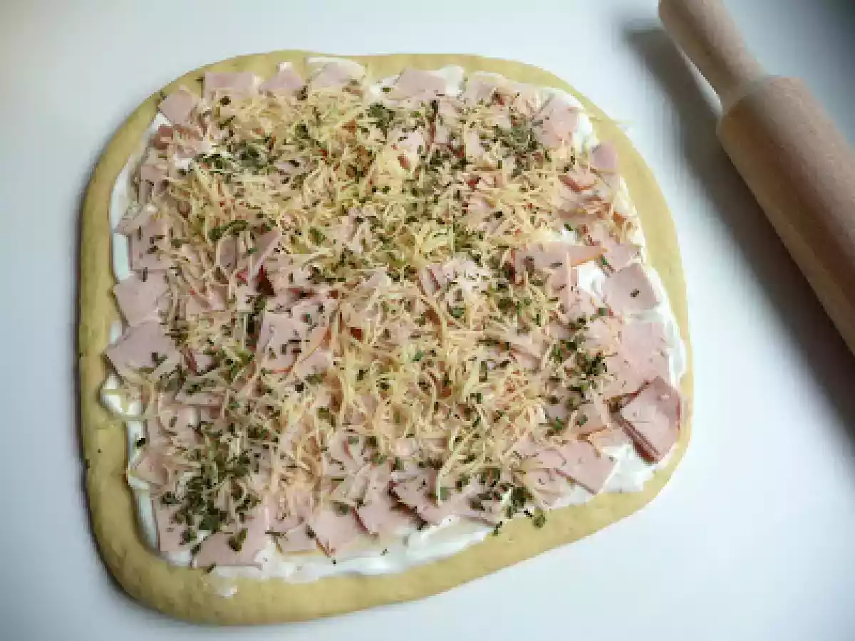 Brioche salée tressée : jambon, fromage blanc et râpé