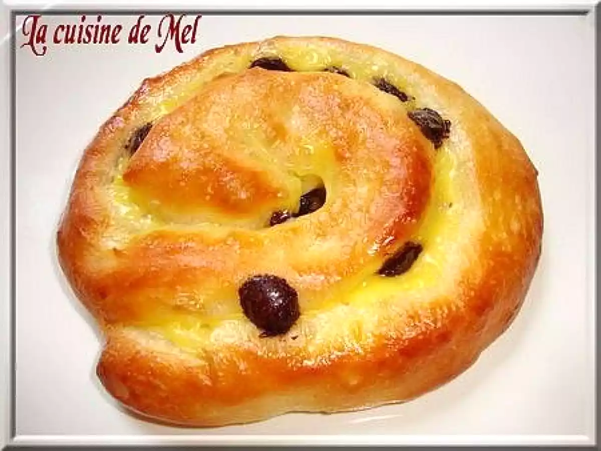 BRIOCHES ESCARGOTS AUX PEPITES DE CHOCOLAT