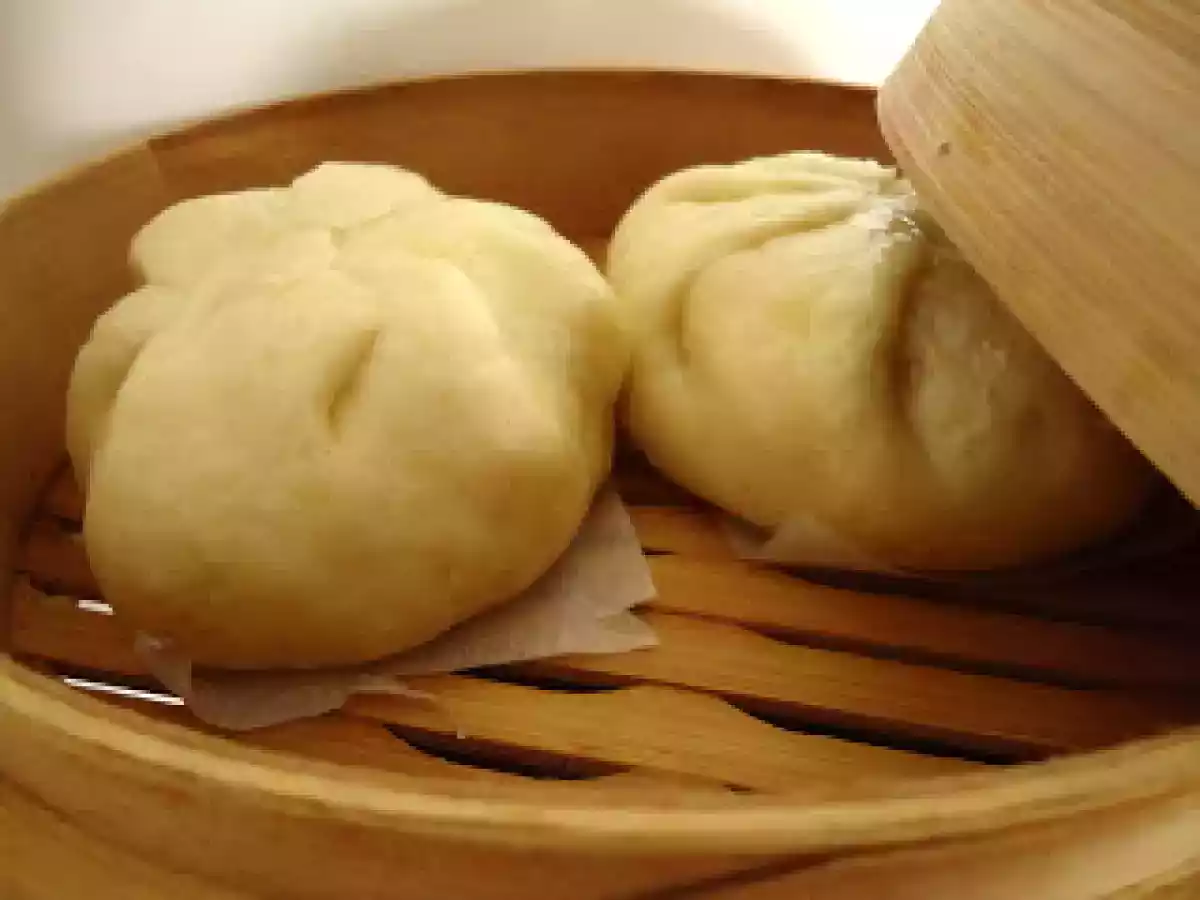 Brioches vapeur farcies / banh bao