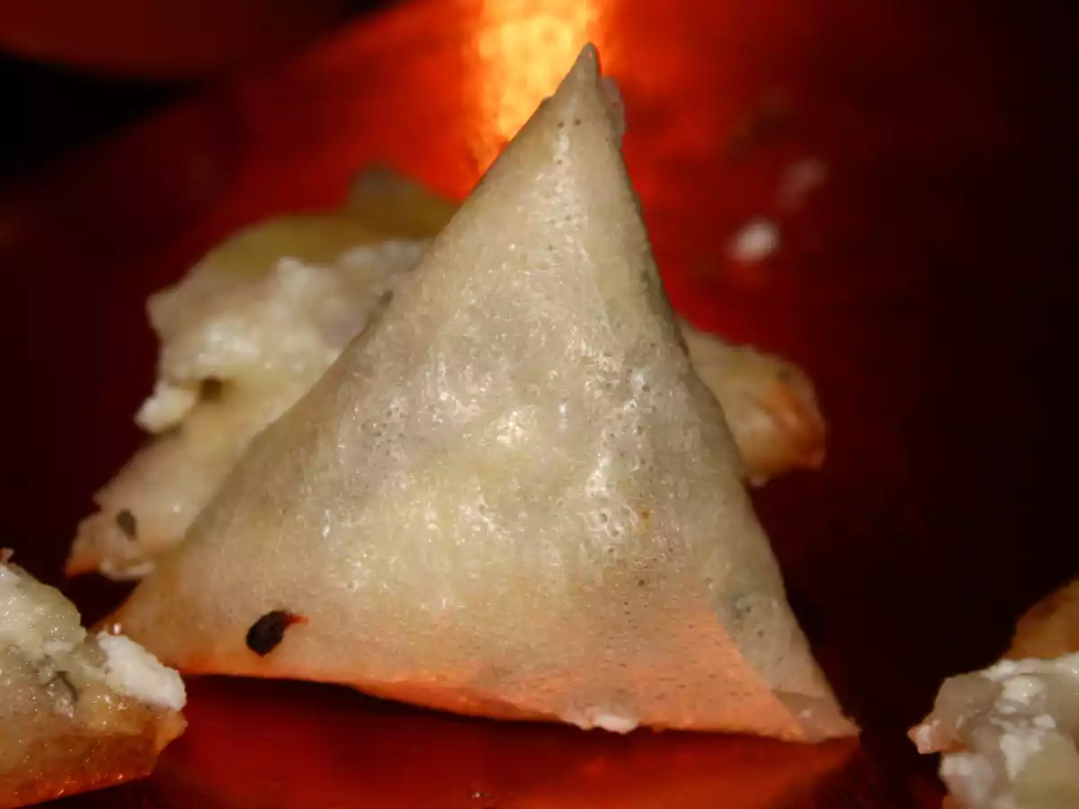 Briouates aux crevettes et à la menthe