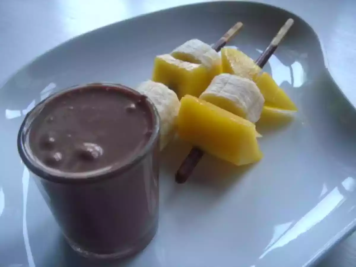 Brochette de fruits avec des MIKADO, un vrai ravage de gourmands