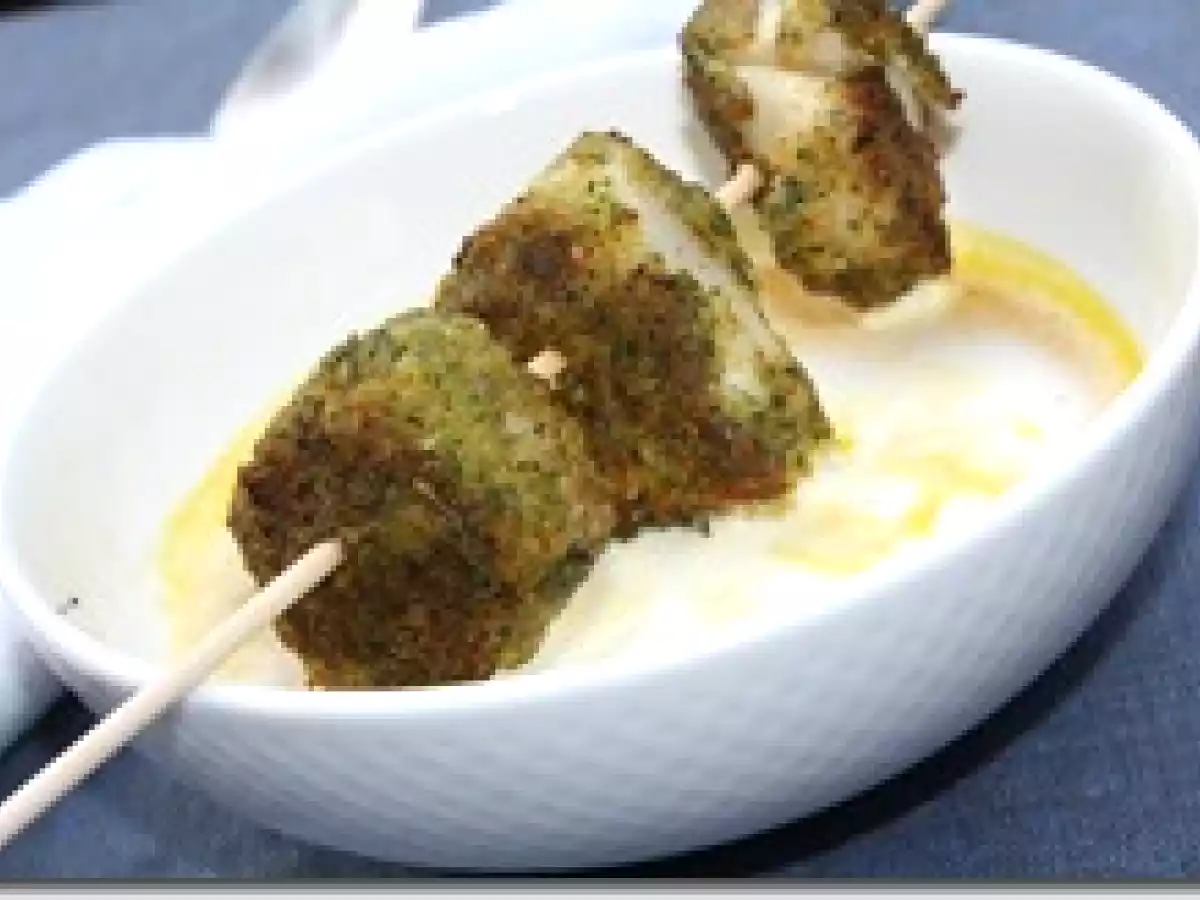 Brochette de Saint-Jacques en Croûte de Persil et Velouté de Potimarron au Curry - photo 2