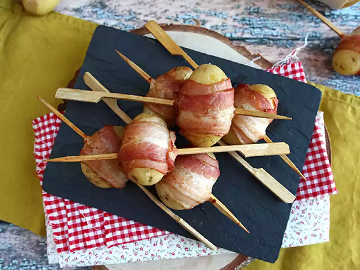 Brochettes apéritives de pommes de terre et poitrine fumée - photo 3