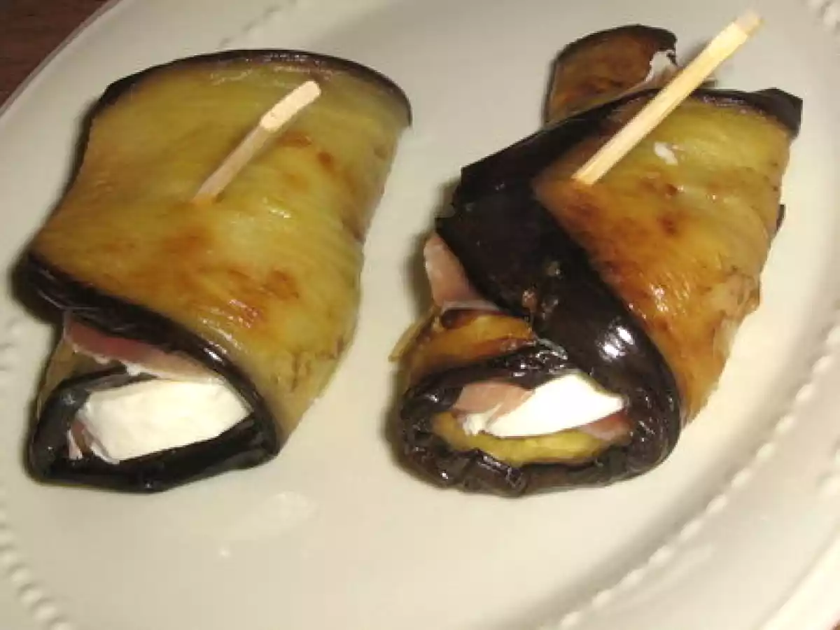 Brochettes aubergines, mozzarella et jambon de parme