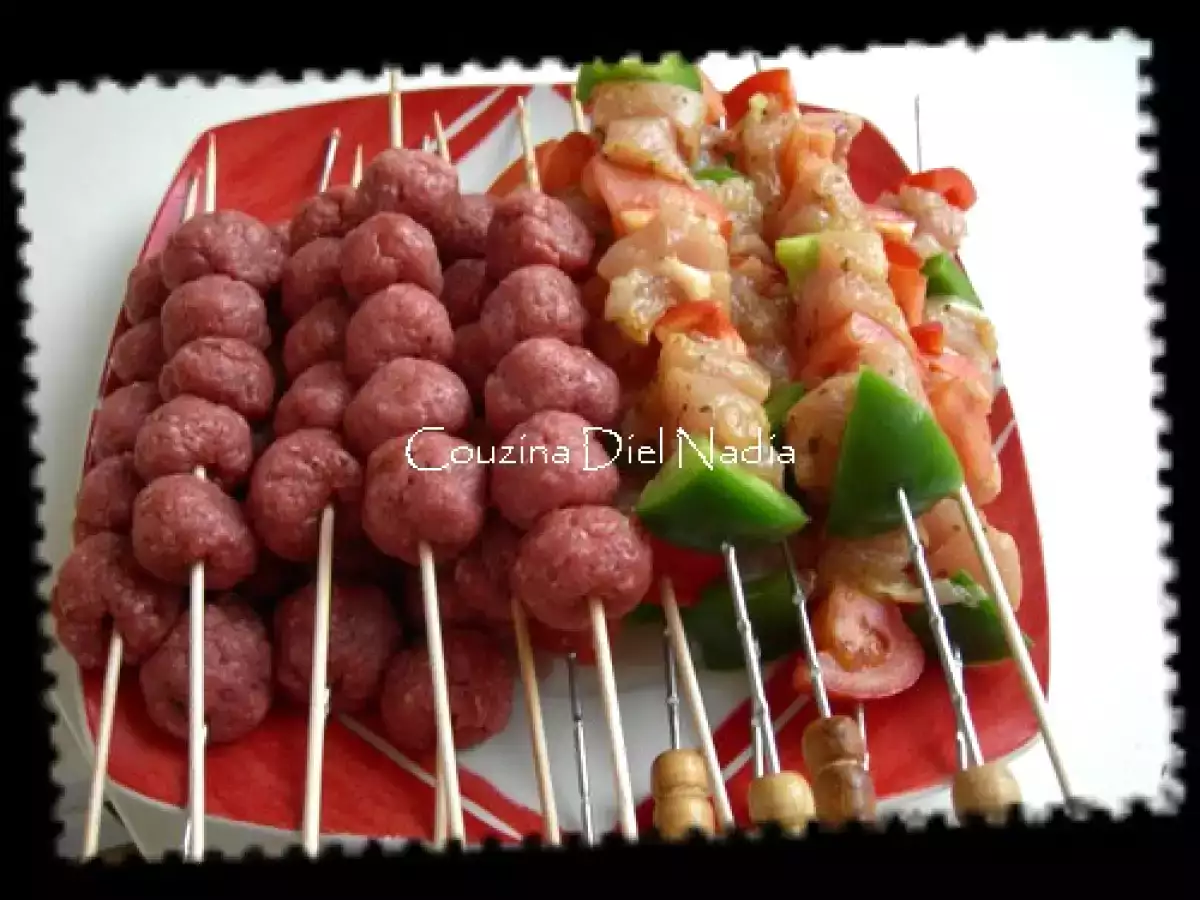 Brochettes d'escalopes de poulet et de viande hachee sur un air des Fine Young Cannibals - photo 2