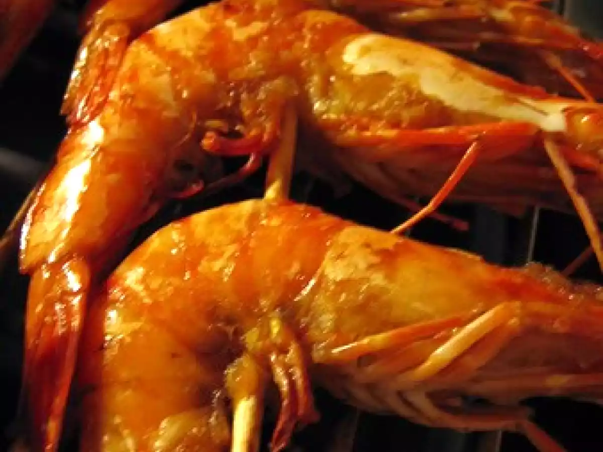 Brochettes de crevettes marinées
