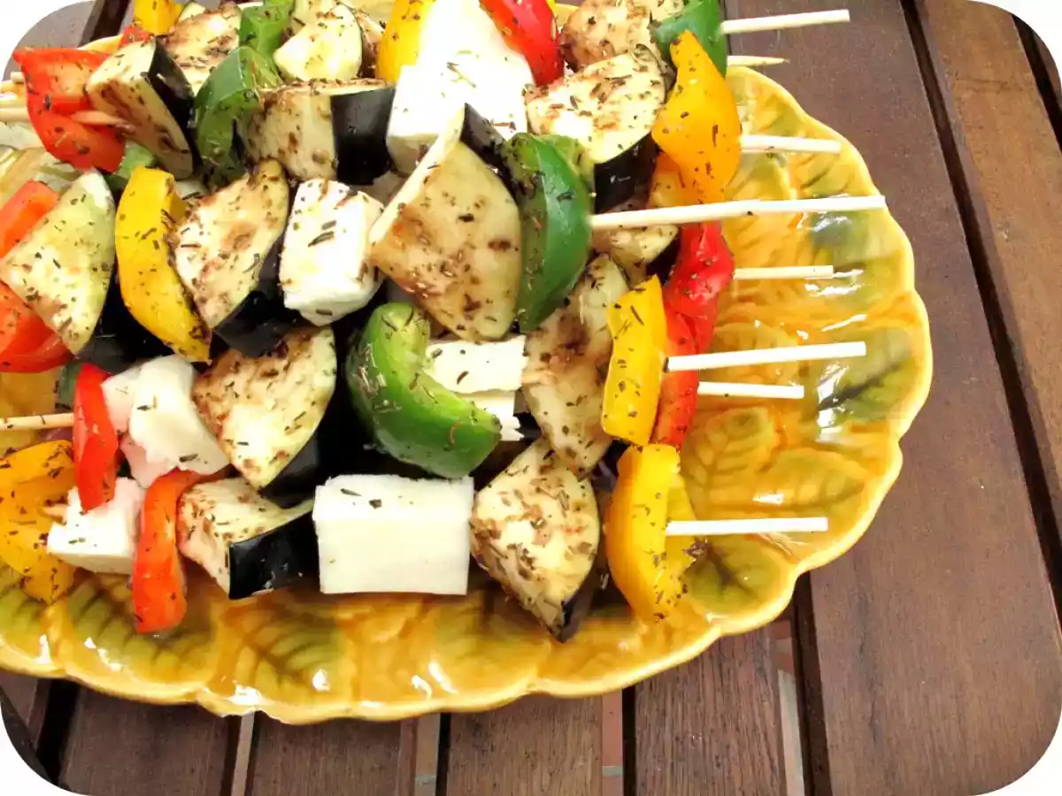 Brochettes de légumes à l'halloumi