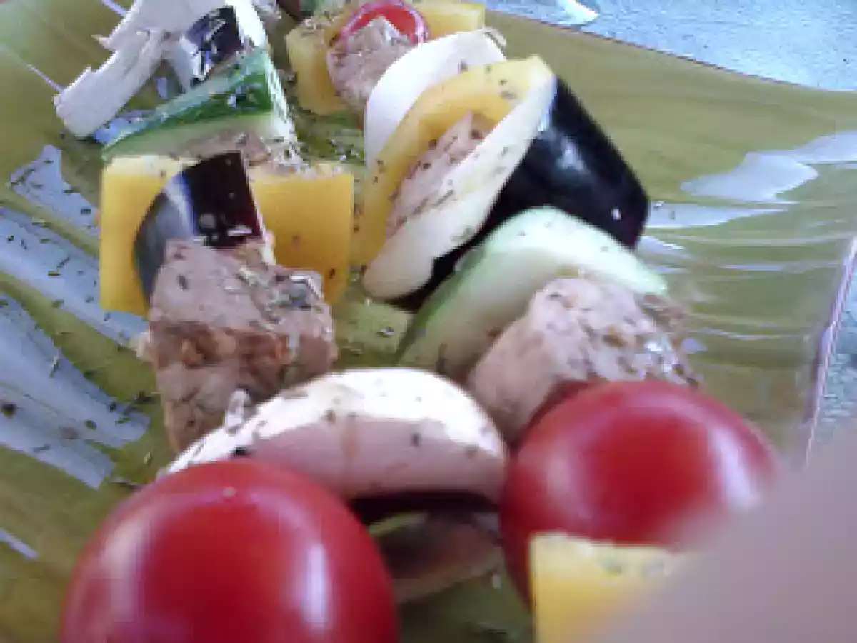 Brochettes de légumes au tofu mariné