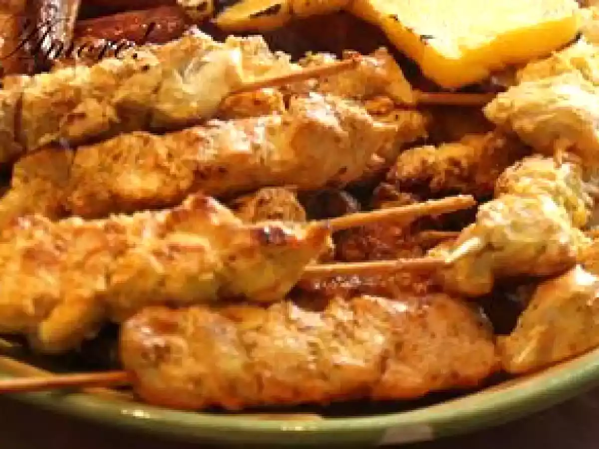 Brochettes de poulet au curry