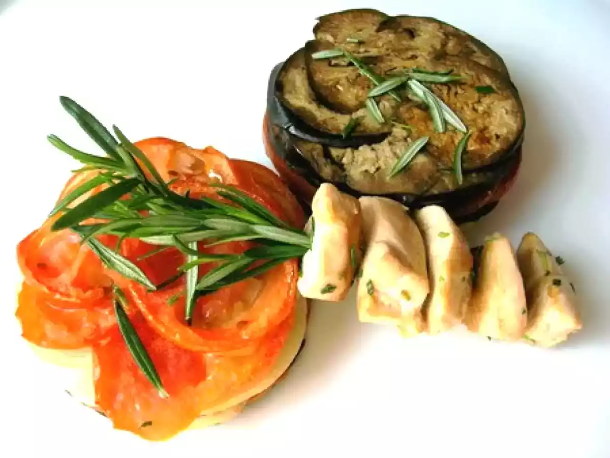 Brochettes de poulet au romarin et tian de légumes