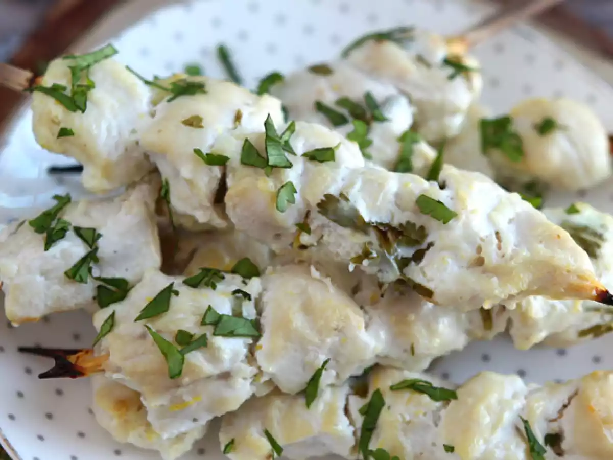 Brochettes de poulet mariné dans une sauce au yaourt / citron - photo 4