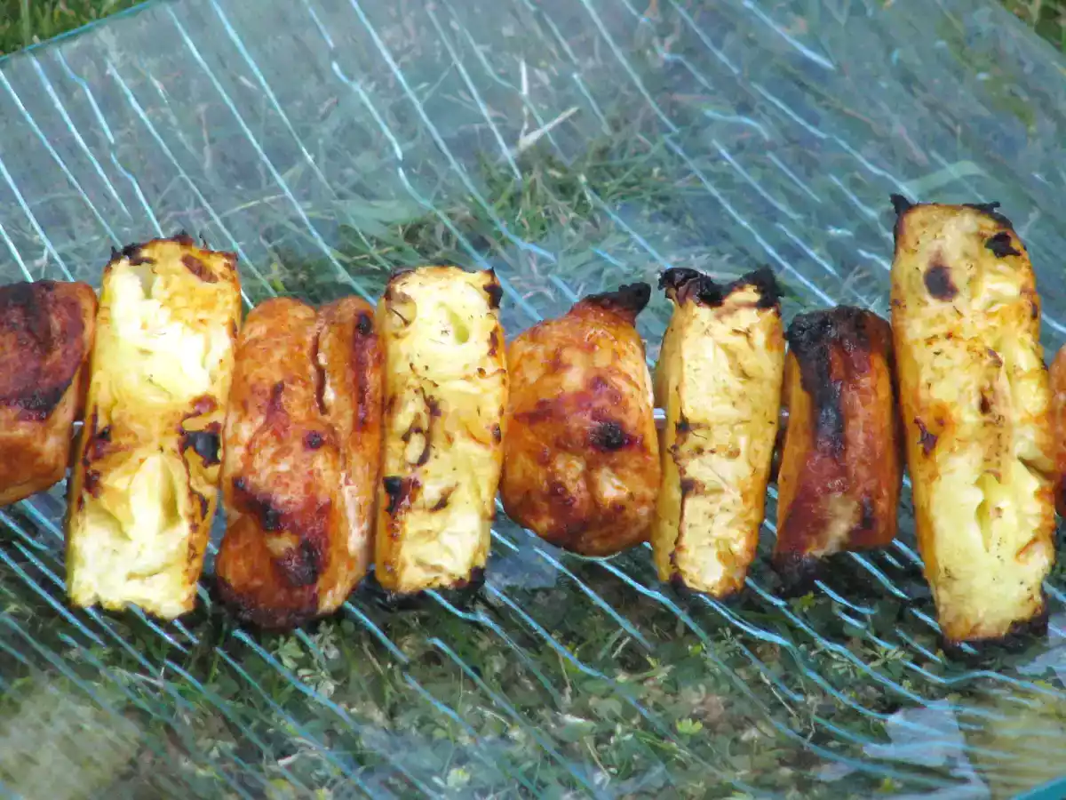 Brochettes de poulet marinées à l'ananas