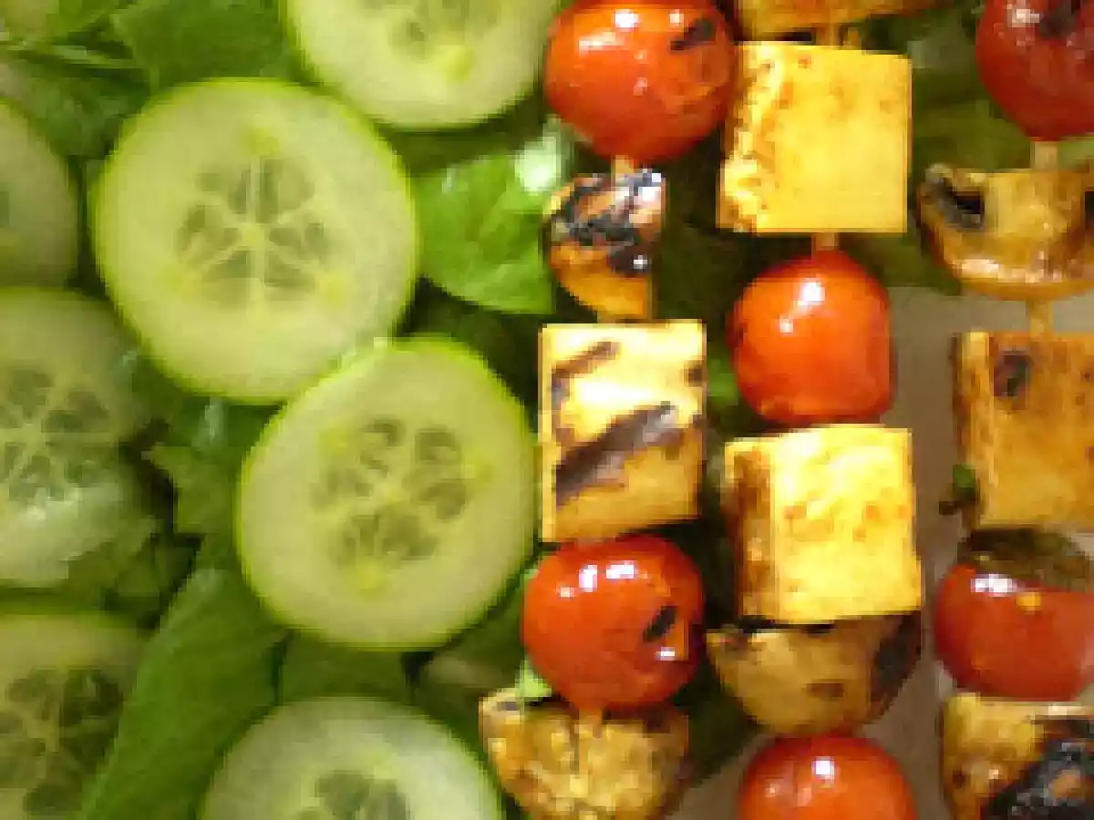 Brochettes de tofu au saté (ou autre épice de votre choix)