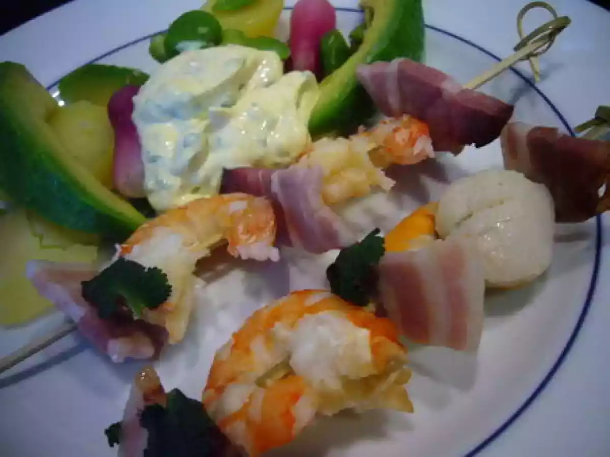 Brochettes terre-mer, légumes vapeur