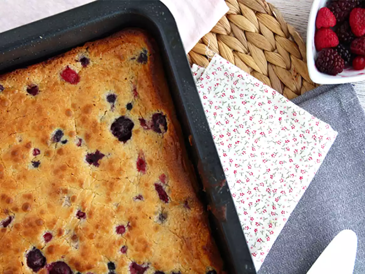 Brownie au chocolat blanc et aux fruits rouges (Blondie) - photo 4