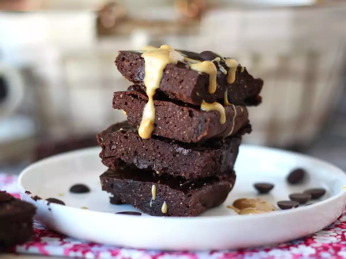 Brownie protéiné à la whey, naturellement sans gluten