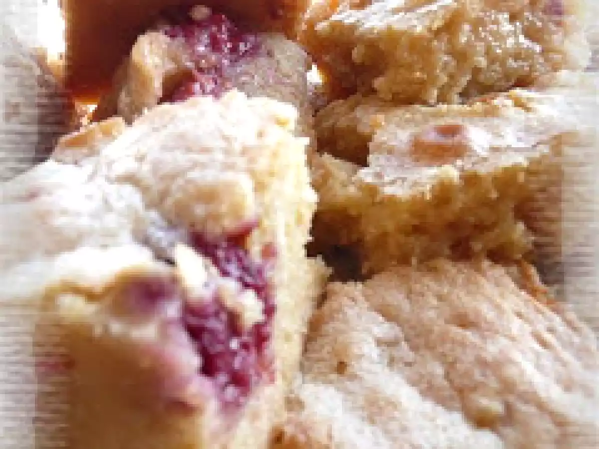 Brownies au chocolat blanc & aux framboises