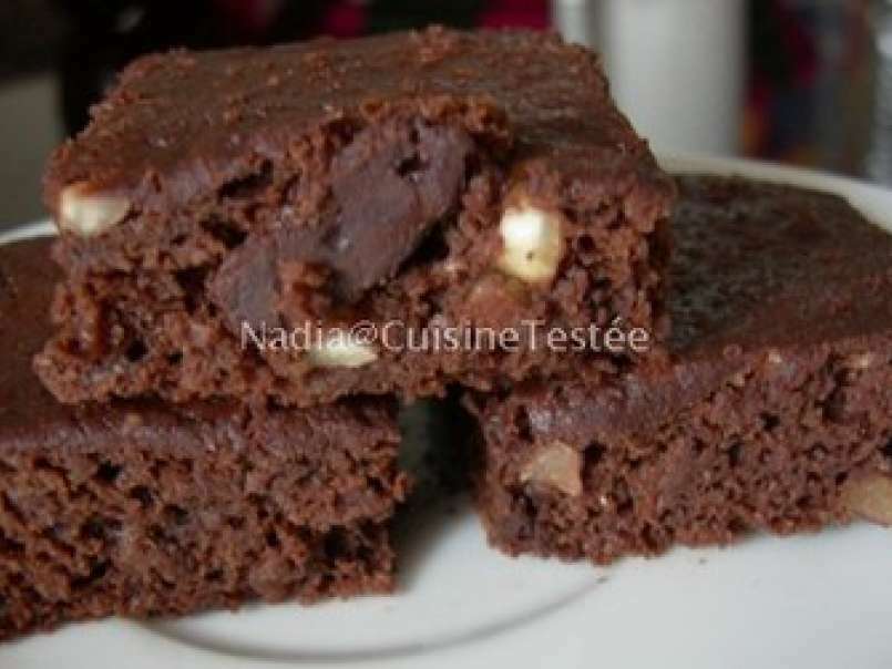 Brownies aux Noix de Macadamia et au Chocolat Noir