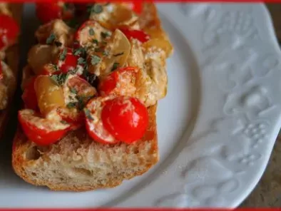 Bruschetta croustillante tomate cerise/oignons confits... - photo 2