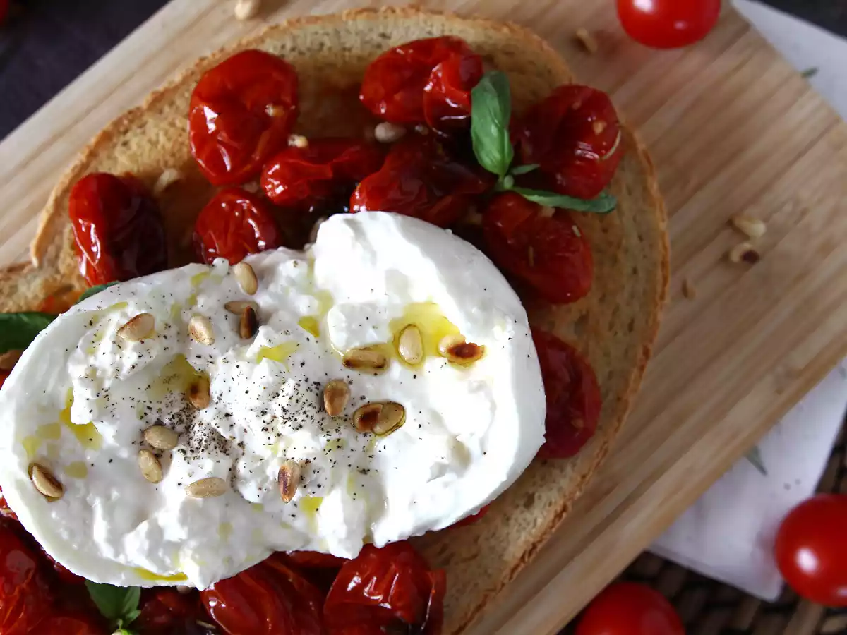 Bruschetta de tomates roties et burrata - photo 2
