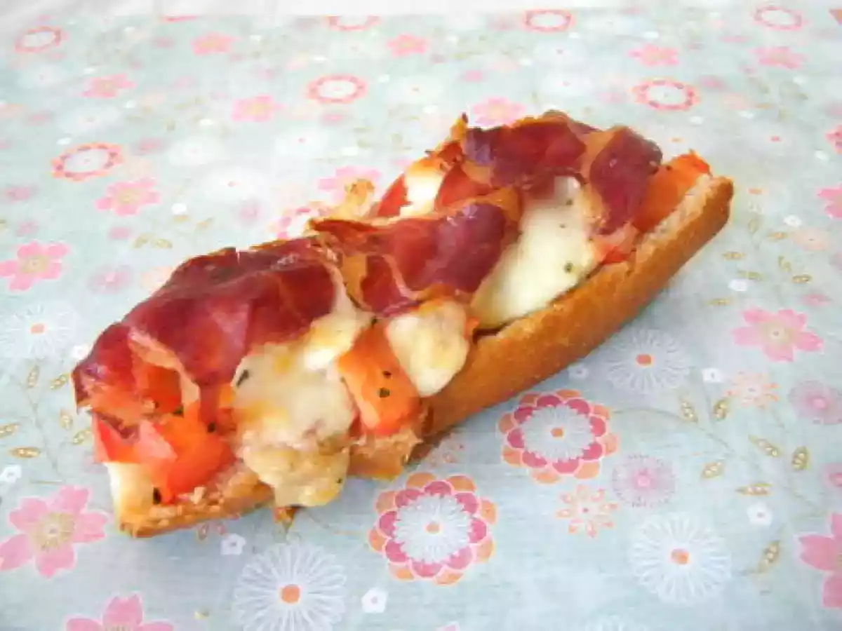 Bruschetta tomate mozarella coppa