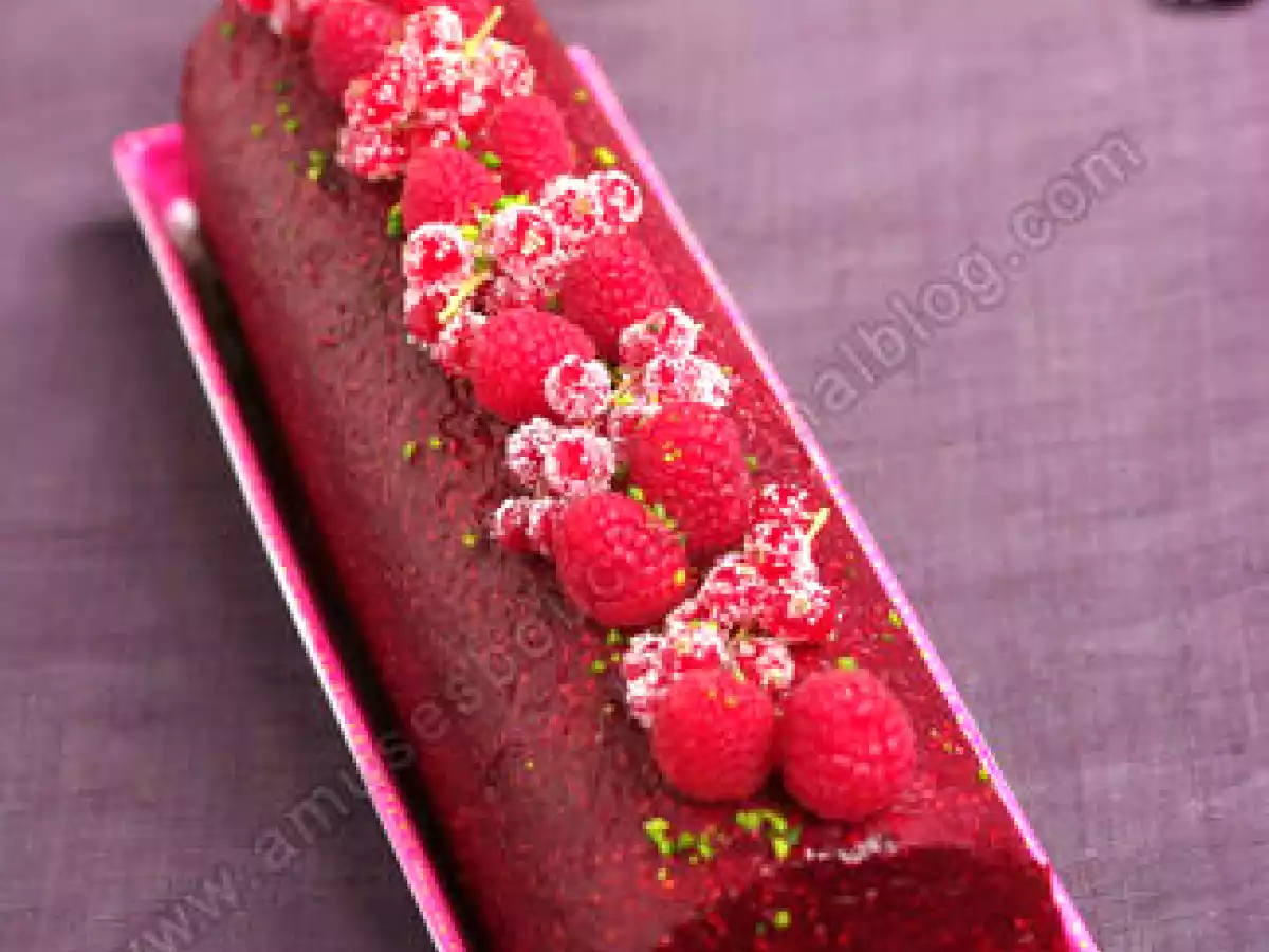 Bûche au nougat et framboises - photo 2