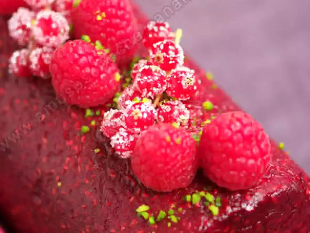 Bûche au nougat et framboises - photo 3