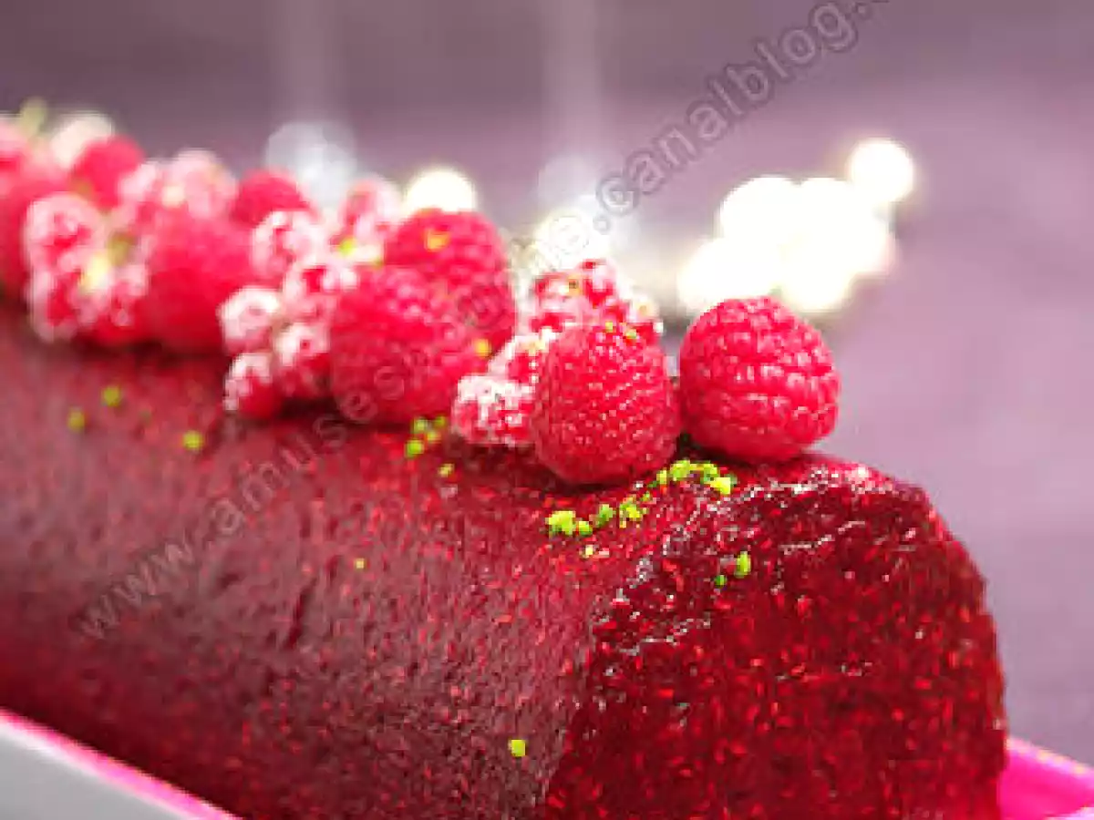 Bûche au nougat et framboises - photo 5