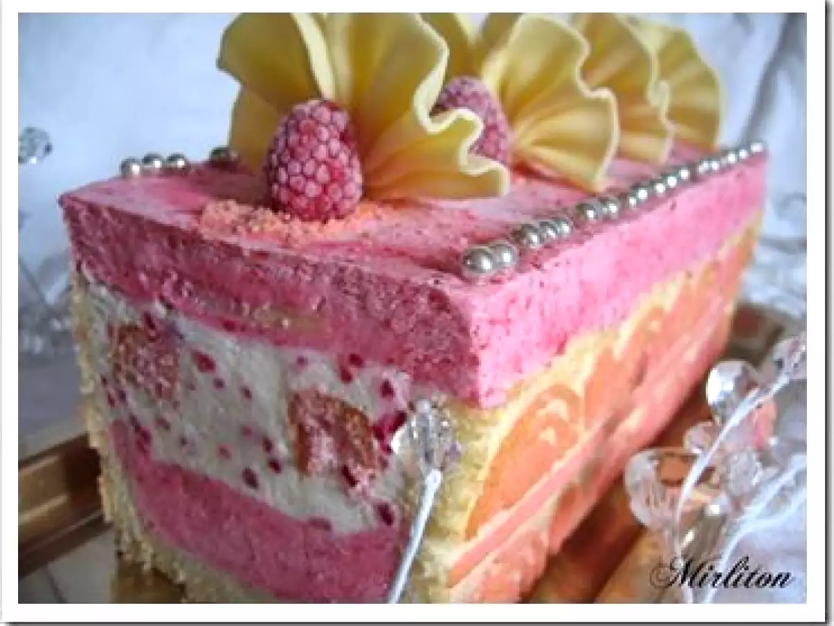 Bûche bijou, framboise, litchi et chocolat blanc... - photo 2