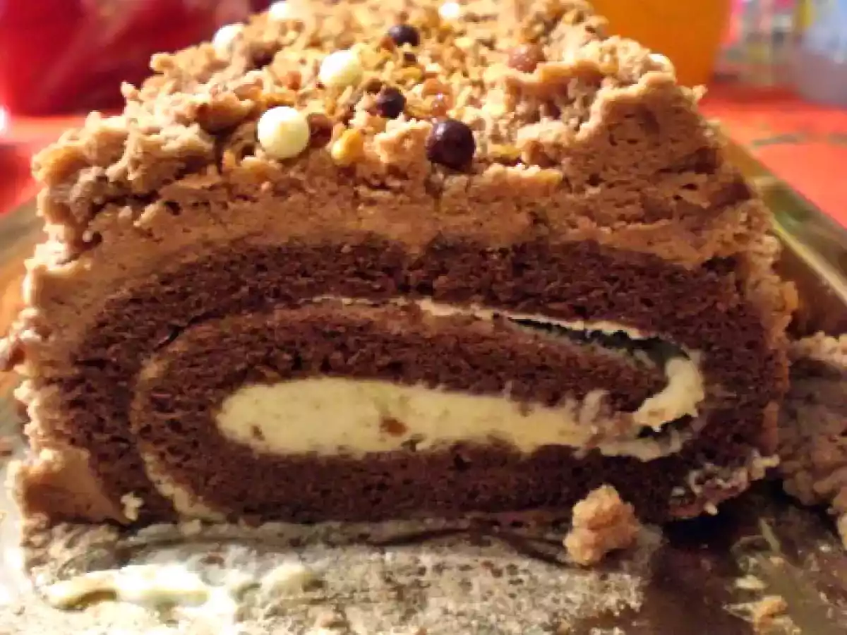 BUCHE CHOCOLAT BLANC ET PRALINOISE - photo 2