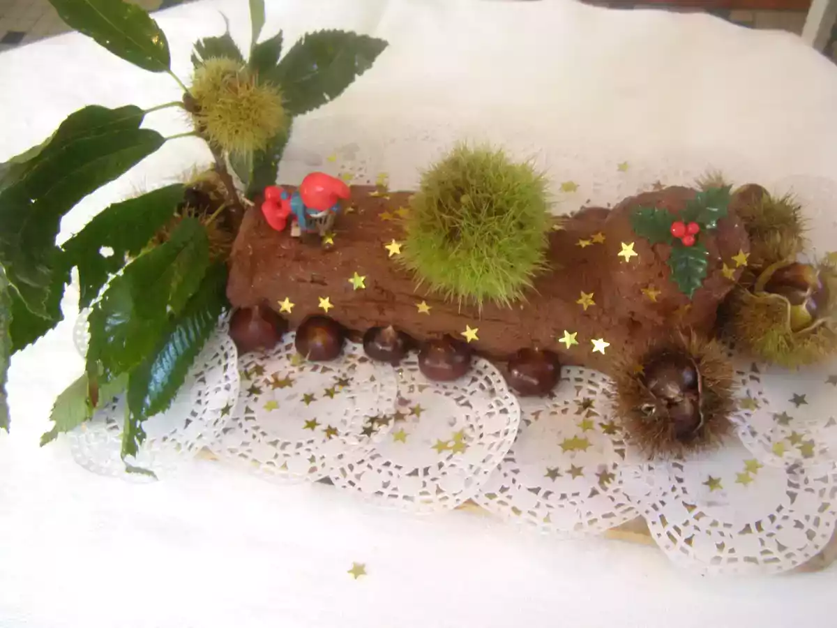 Bûche de crêpes, mousse de châtaignes et ganache au chocolat