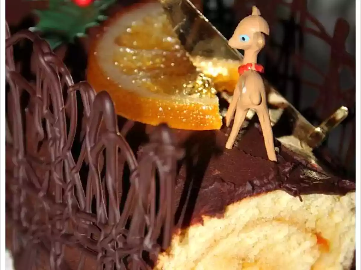 Bûche de Noël à l'orange, Grand Marnier et ganache chocolat noir