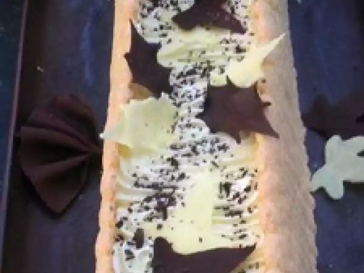 Bûche de Noël au lait d'amande et à la mousse au chocolat au lait